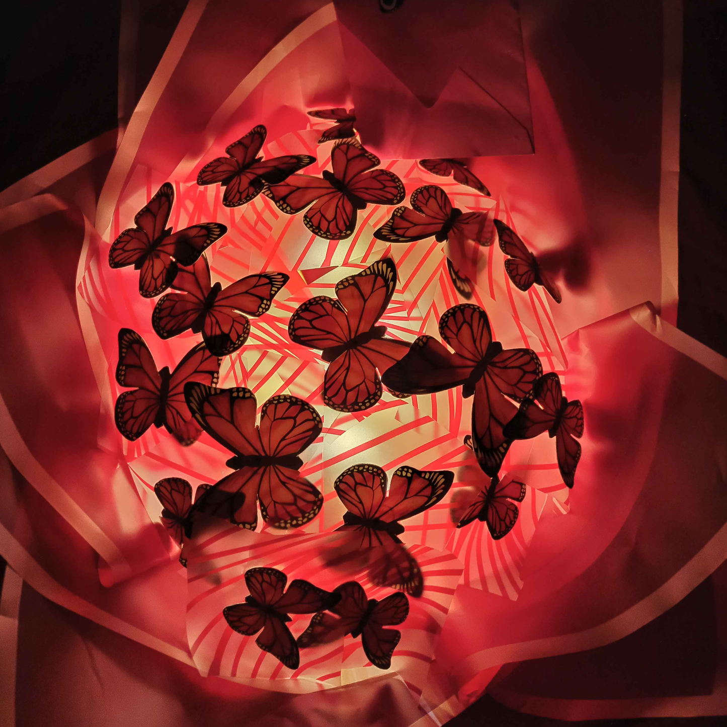 Kelebek Buketi: Aşkın ve Zarafetin Simgesi